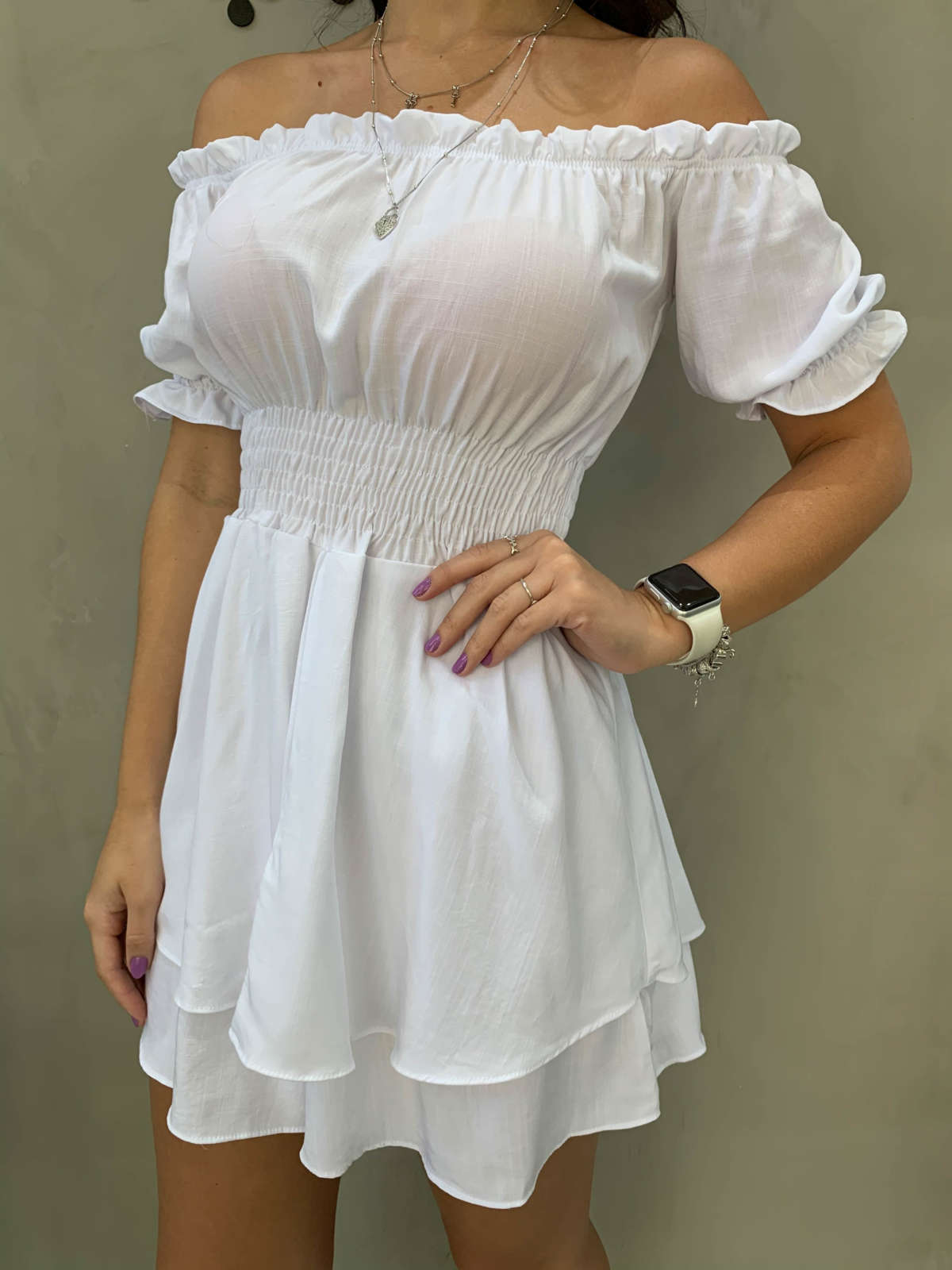 vestido macaquinho branco