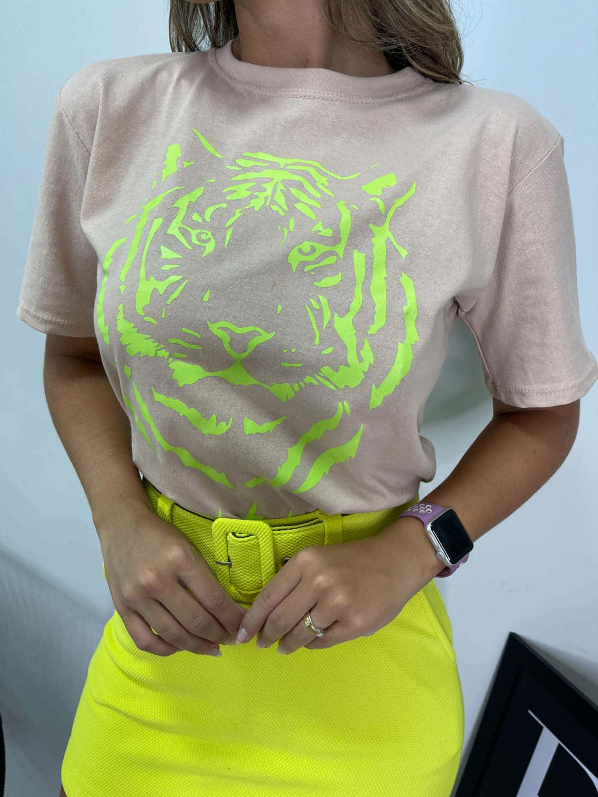 T-shirt manguinha gola redonda tronc tigre nude – Lavinny Store