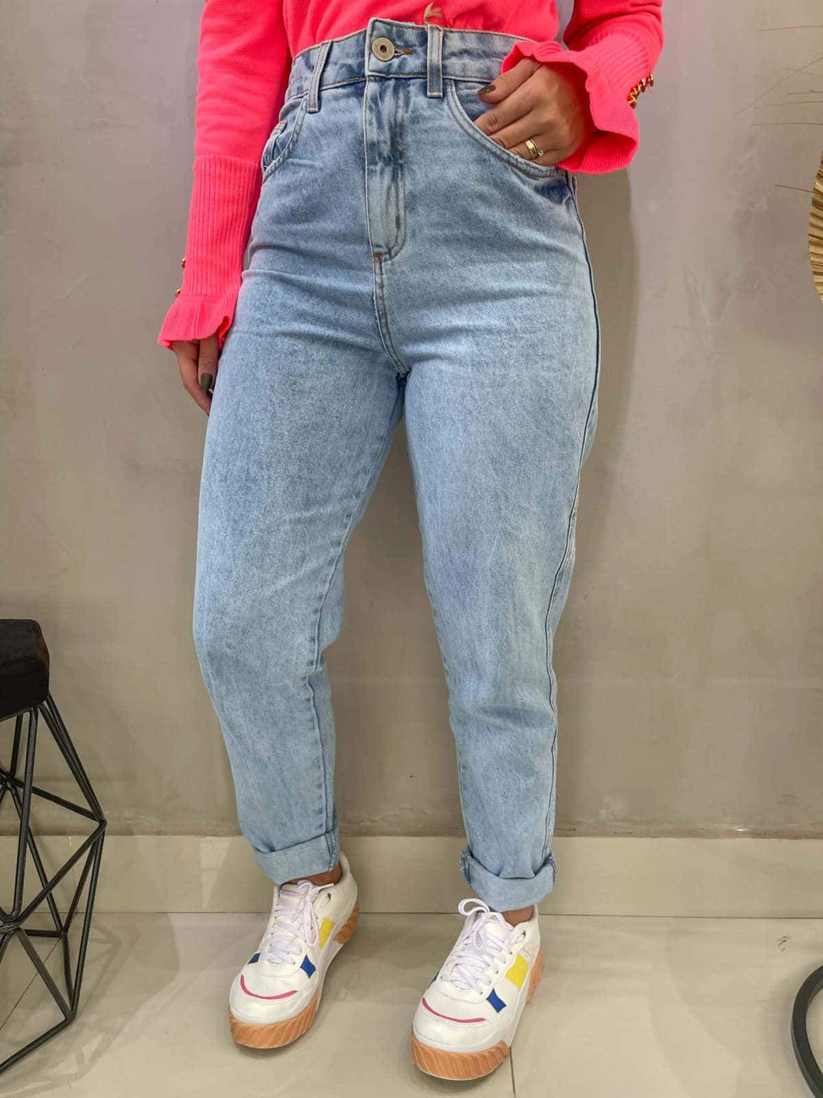 Calça jeans clara mom nexo – Lavinny Store