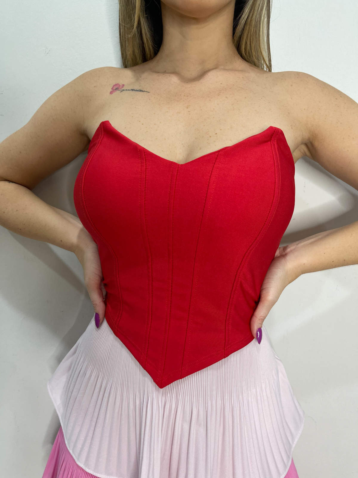 Cropped corselet tomara que caia bico vermelho – Lavinny Store