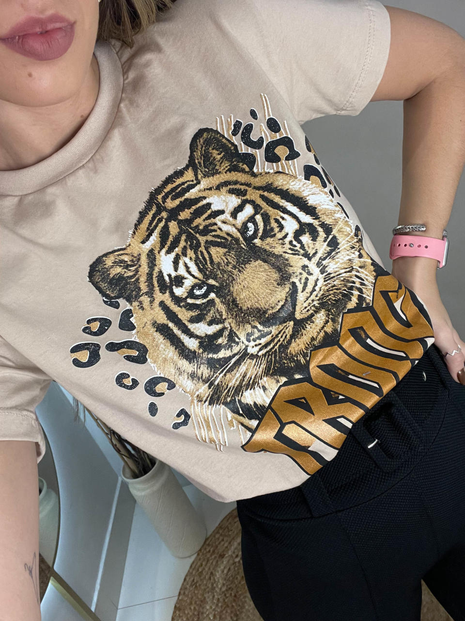 T-shirt manguinha gola redonda tronc tigre nude – Lavinny Store